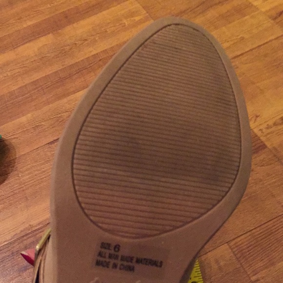 Tan boots - Picture 5 of 8